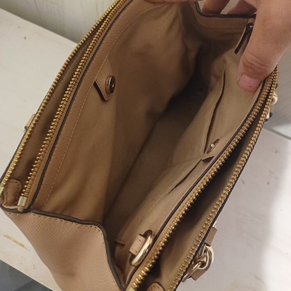 Purse - Picture 6 of 7
